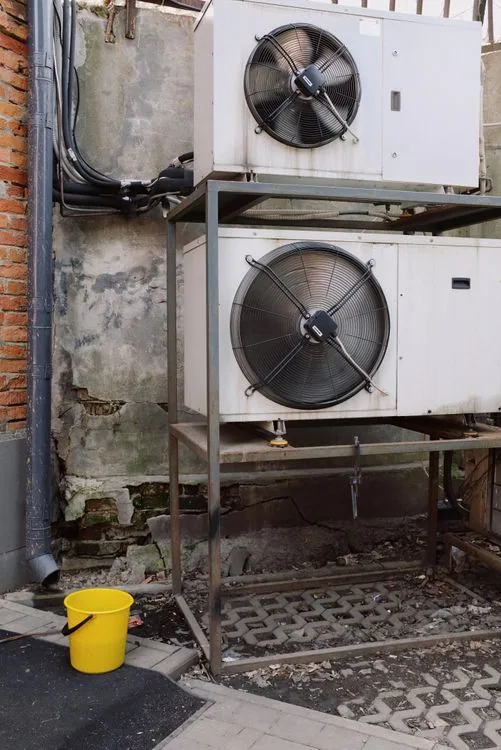 Industrial compressor and cooling equipment
